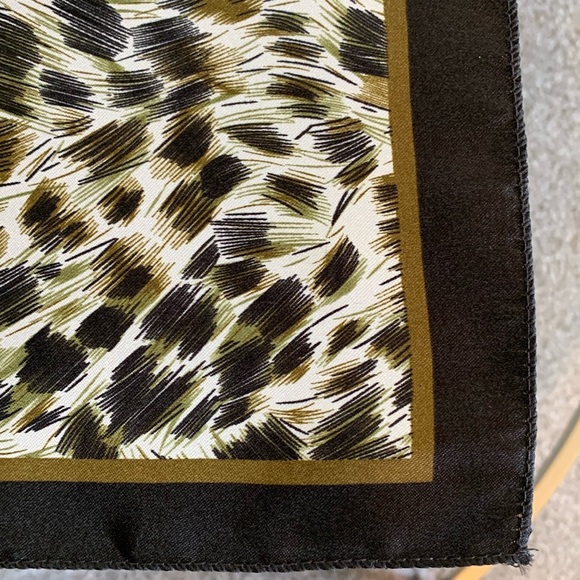 Elegant Neck or Purse Scarf - Picture 14 of 15